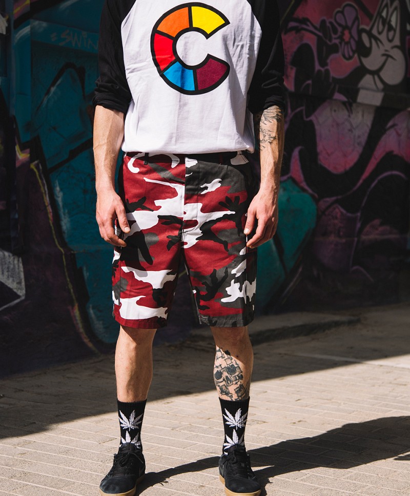 COLOR  I-5 CARGO SHORT RED CAMO