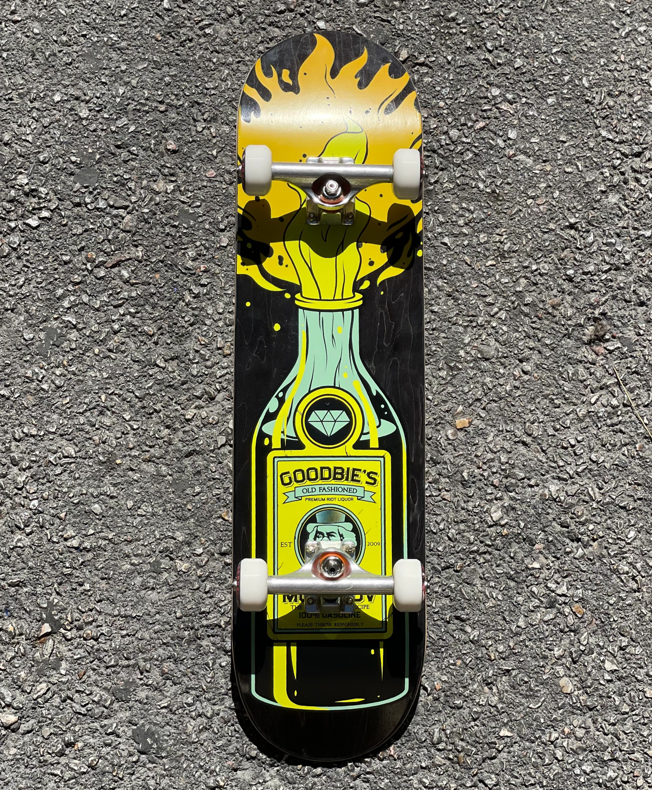 GOODBIE PREMIUM COMPLETE SKATEBOARD RIOT LIQUOR 8.125