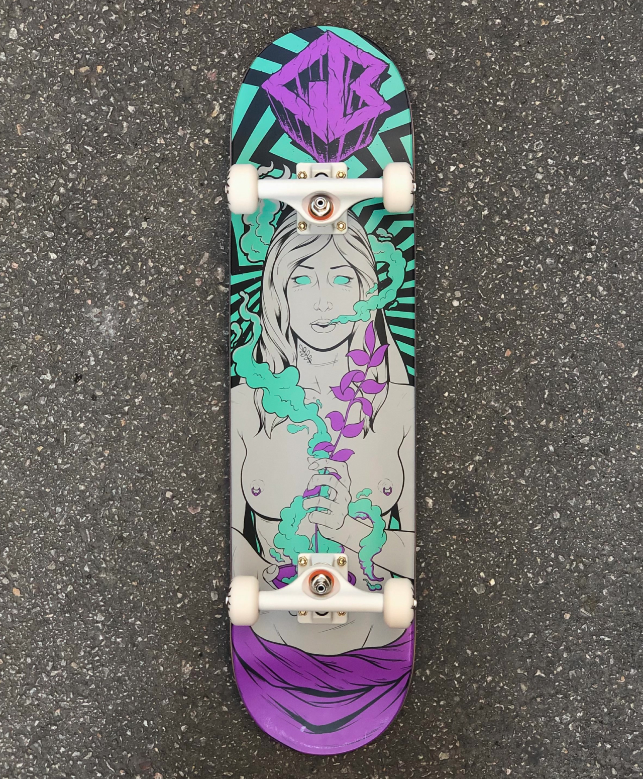 GOODBIE PREMIUM COMPLETE SKATEBOARD PYTHIA