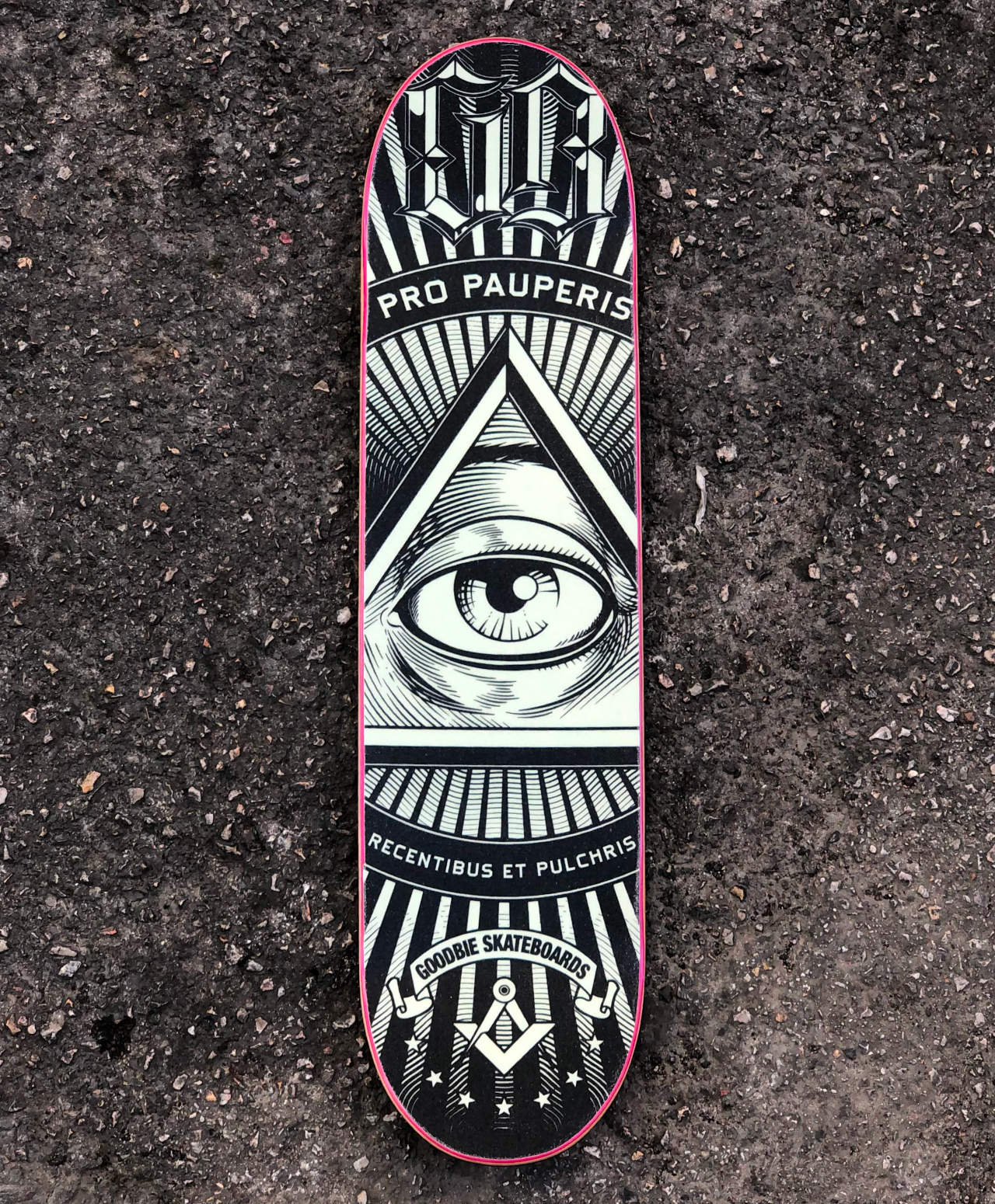 GREEP FREAK X GOODBIE ILLUMINATI GLOW IN THE DARK GRIPTAPE