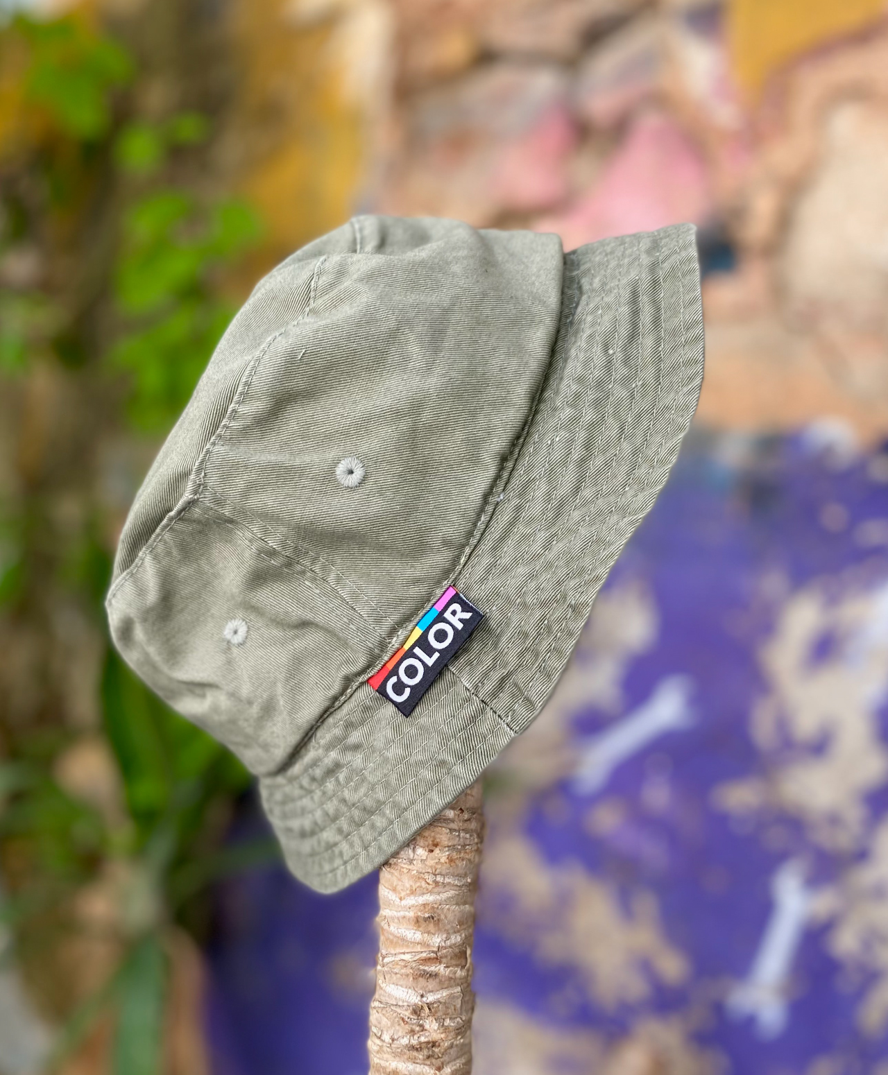 COLOR BUCKET HAT OLIVE