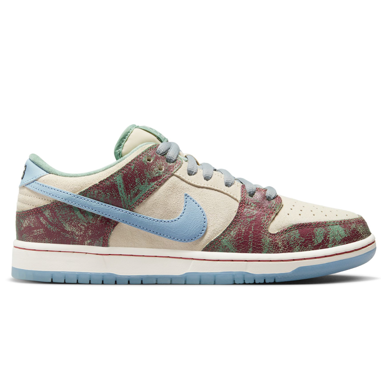 NIKE SB X CRENSHAW SKATE CLUB DUNK LOW PRO SAIL/LIGHT BLUE-CEDAR
