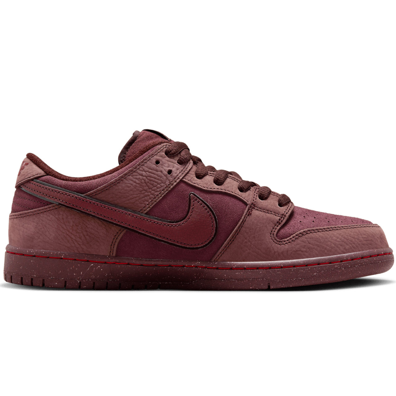 NIKE SB DUNK LOW PREMIUM CITY OF LOVE BURGUNDY CRUSH/DARK TEAM RED-EARTH