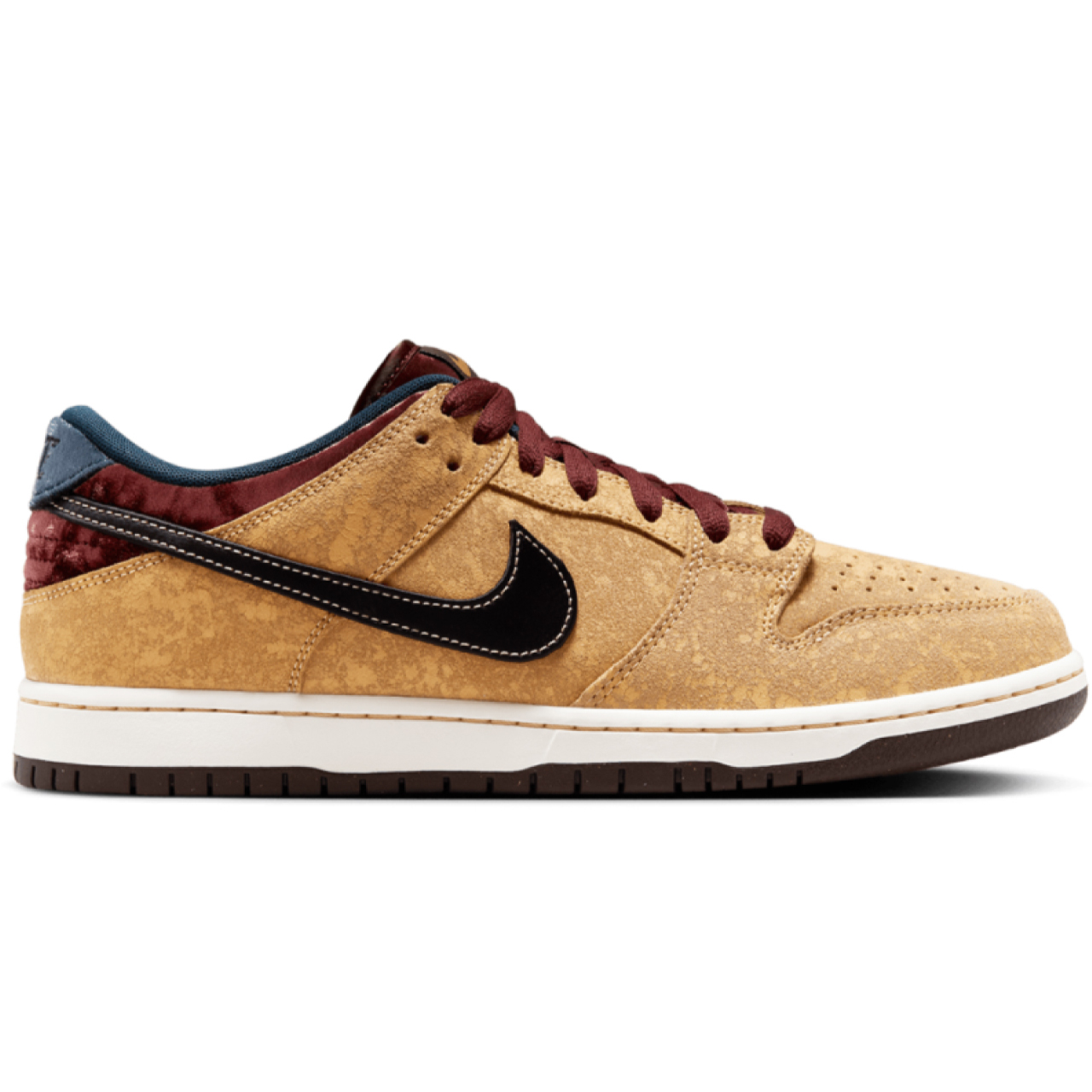 NIKE SB DUNK LOW PRO CITY OF CINEMA CELESTIAL GOLD/BLACK-DARK TEAM RED