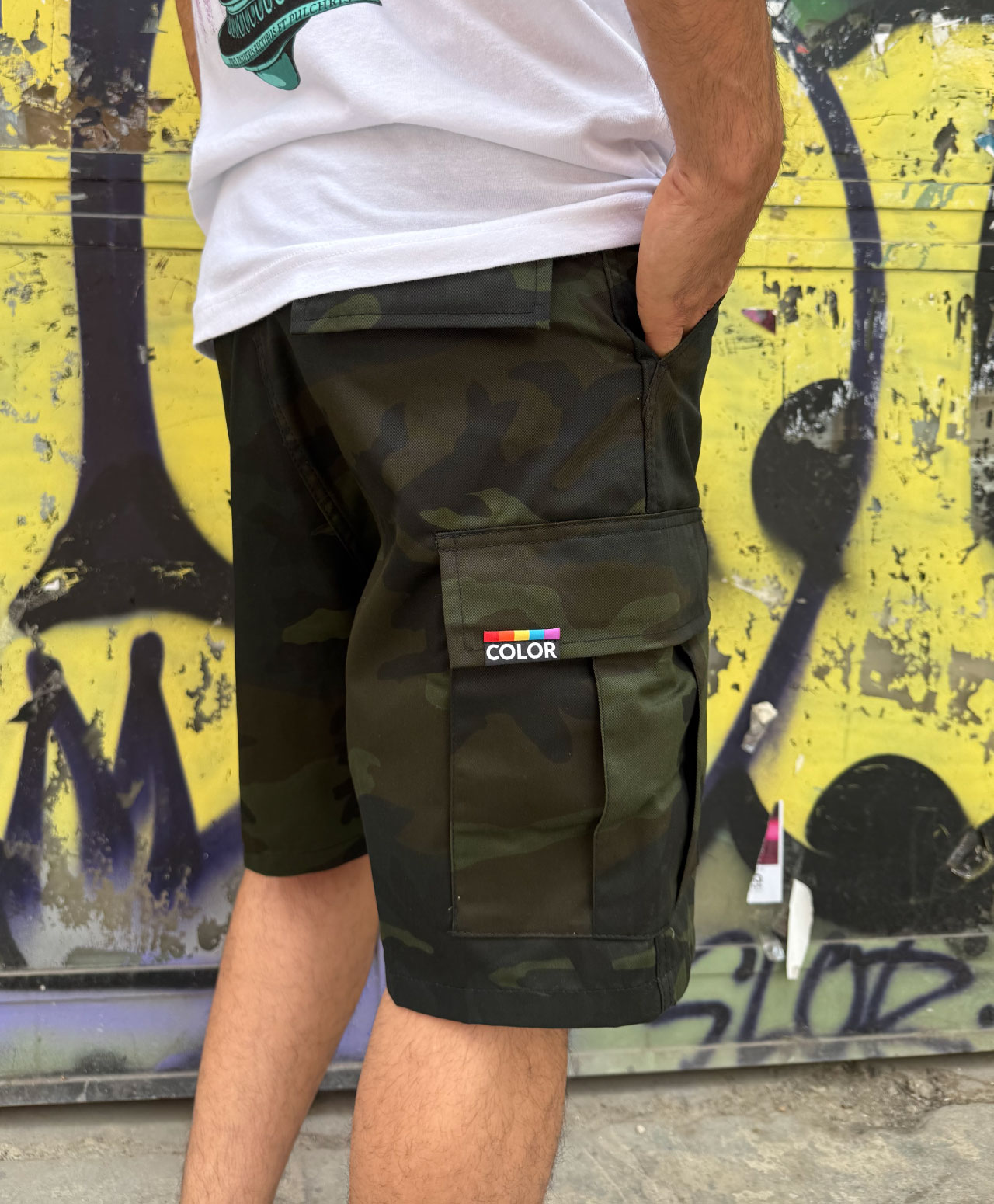 COLOR I-5 CARGO SHORT STEALTH WOODLAND CAMO