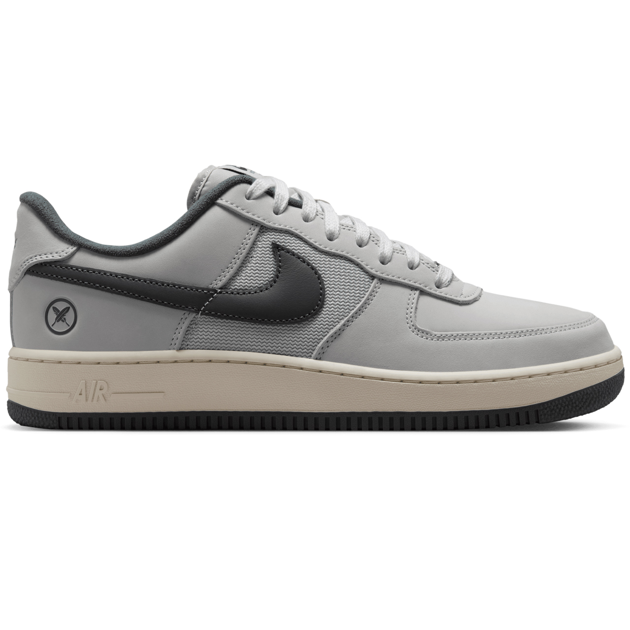NIKE SB AIR FORCE X YUTO WHITE/IRON GREY-COCONUT MILK