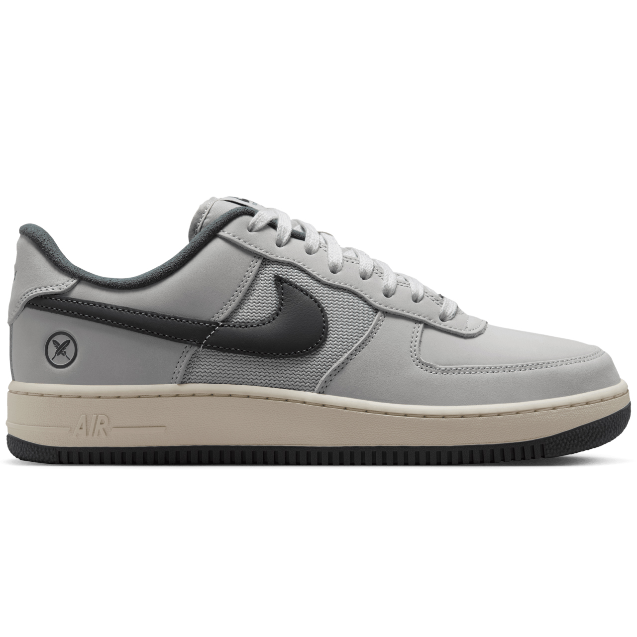 NIKE SB AIR FORCE X YUTO WHITE/IRON GREY-COCONUT MILK
