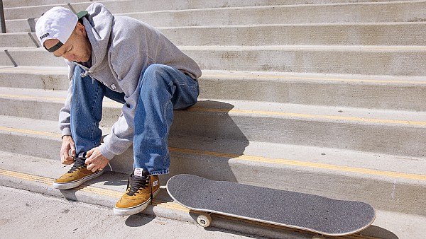 Color Skates - Athens Skateboardings Finest - colorskates.com