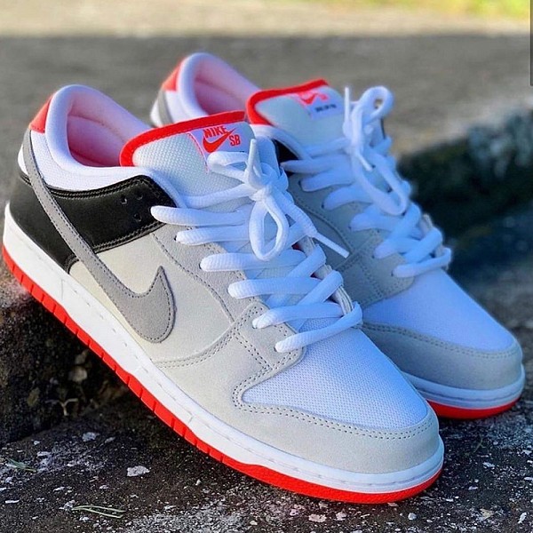 NIKE SB DUNK LOW PRO ORANGE LABEL 'INFRARED' NEUTRAL GREY/COOL GREY-BLACK-INFRARED