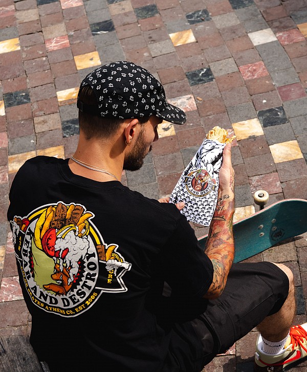 COLOR KEBAB AND DESTROY TEE BLACK