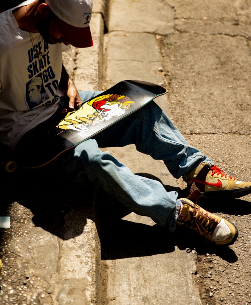 GOODBIE KEBAB AND DESTROY PRO TEAM SKATE DECK BLACK