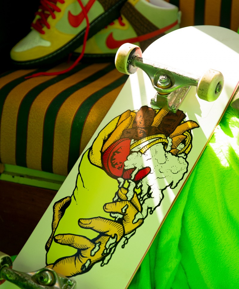 GOODBIE KEBAB AND DESTROY PRO TEAM SKATE DECK WHITE