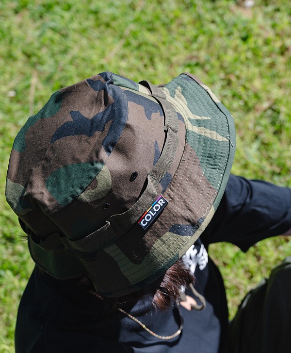COLOR I-5 LACED BUCKET HAT WOODLAND CAMO