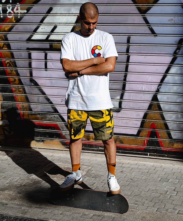 COLOR I-5 CARGO SHORT YELLOW CAMO