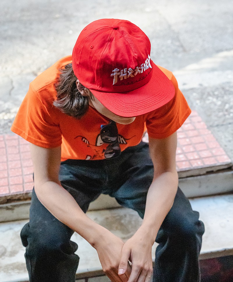 Red thrasher hat top