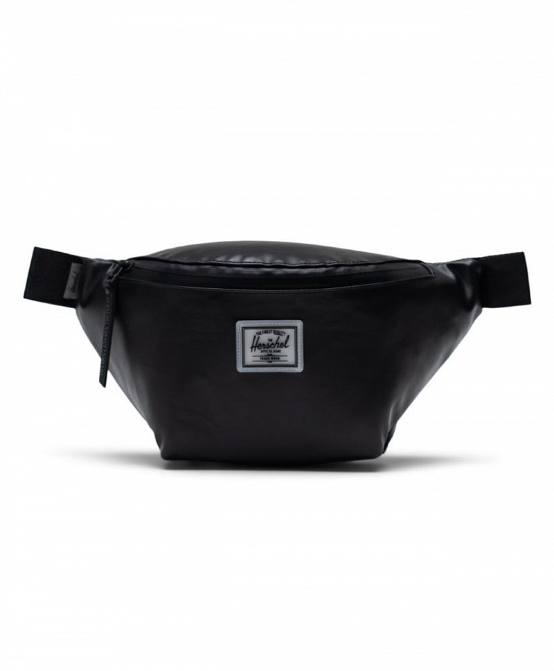 Herschel seventeen deals hip pack black