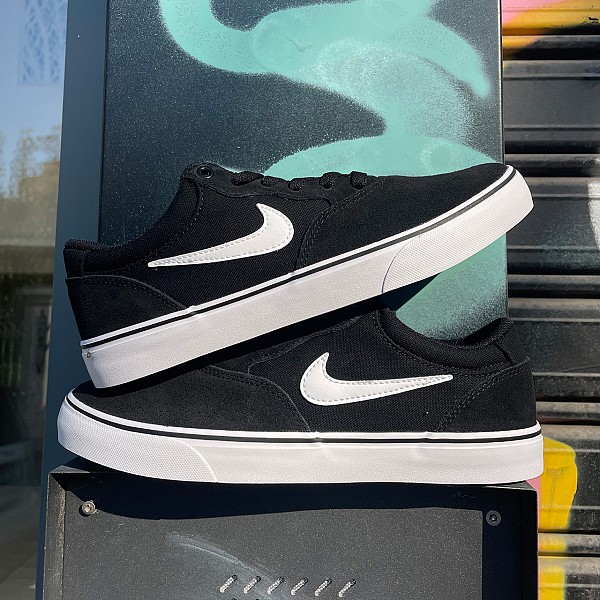 NIKE SB CHRON 2 SUMMIT BLACK/WHITE-BLACK