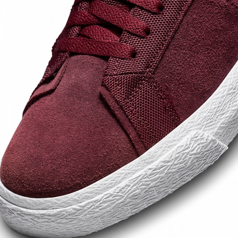 NIKE SB BLAZER MID PREMIUM NIGHT MAROON/NIGHT MAROON/WHITE/ROSEWOOD