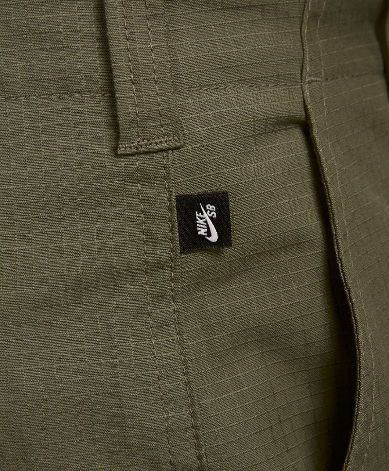NIKE SB KEARNY CARGO SHORTS MEDIUM OLIVE