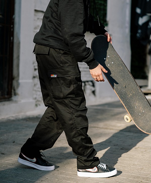 COLOR I-5 CARGO BAGGY BOMBS PANTS BLACK