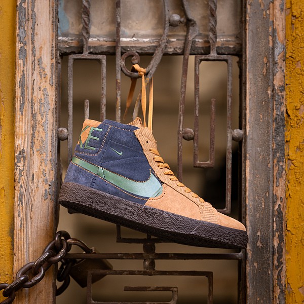 NIKE SB BLAZER MID PREMIUM LEGEND DARK BROWN/FIR/OBSIDIAN