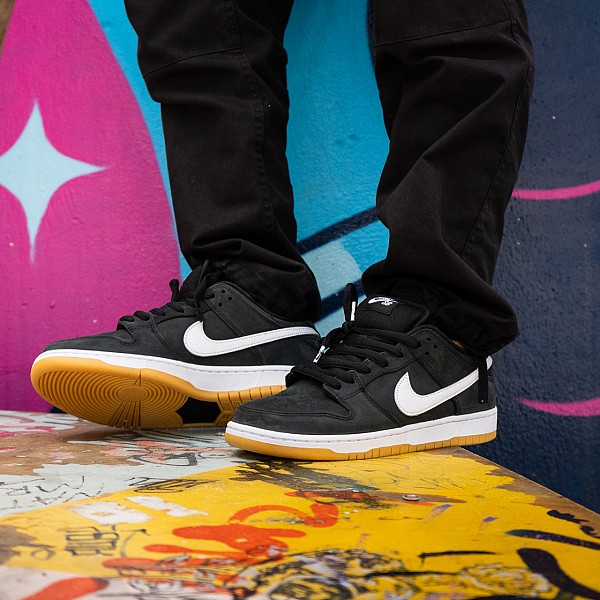 NIKE SB DUNK LOW PRO ISO BLACK/WHITE-BLACK-GUM LIGHT BROWN