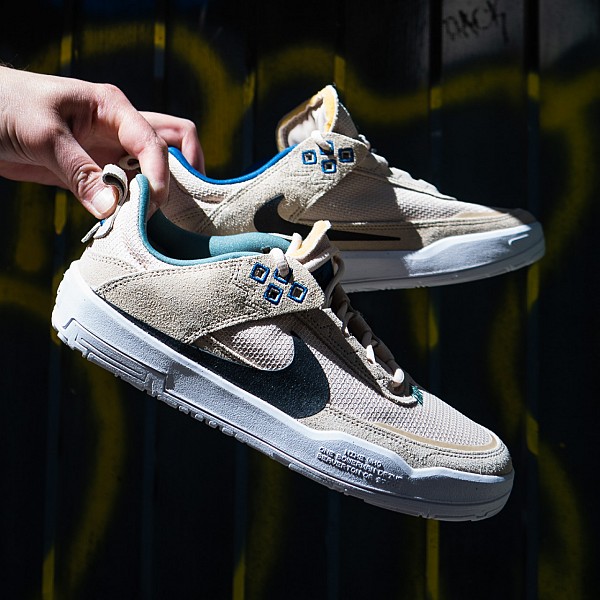 NIKE SB DAY ONE KIDS' SHOE SANDDRIFT/BLACK-COURT BLUE-BICOASTAL
