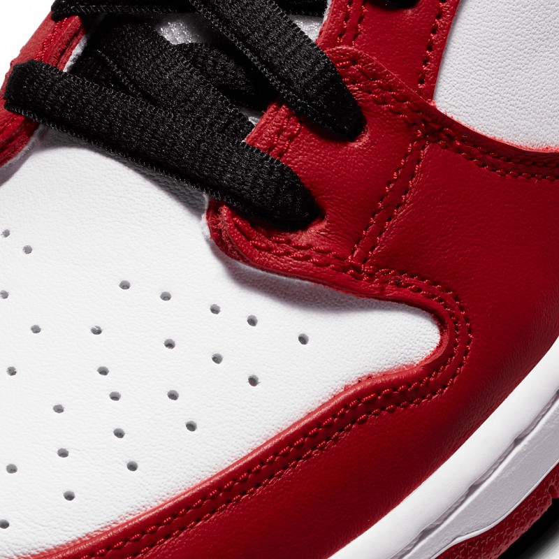 【Nike SB】 正規品★ Dunk Low Pro Chicago Varsity Red Black Nike Sb Dunk Low Pro J-Pack Chicago Varsity Red Black-White