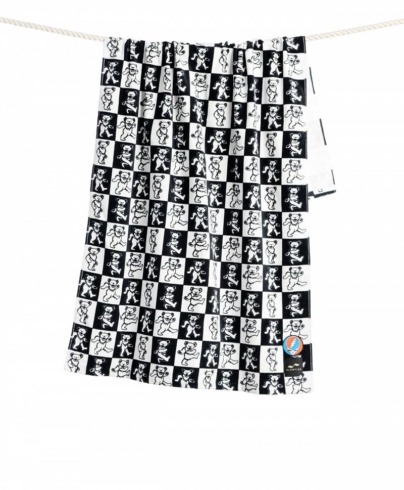 SLOWTIDE DANCE FLOOR TOWEL BLACK