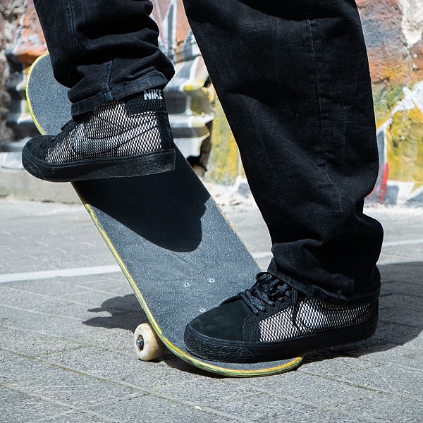 NIKE SB BLAZER MID PREMIUM WHITE/BLACK-WHITE-BLACK
