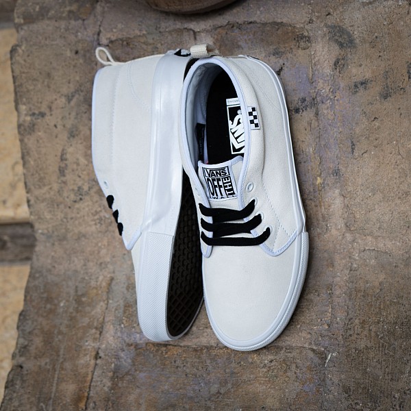 VANS SKATE CHUKKA VCU ESSENTIAL WHITE