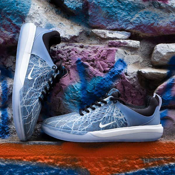 NIKE SB NYJAH 3 PREMIUM BLACK/WHITE-DEEP ROYAL-WHITE