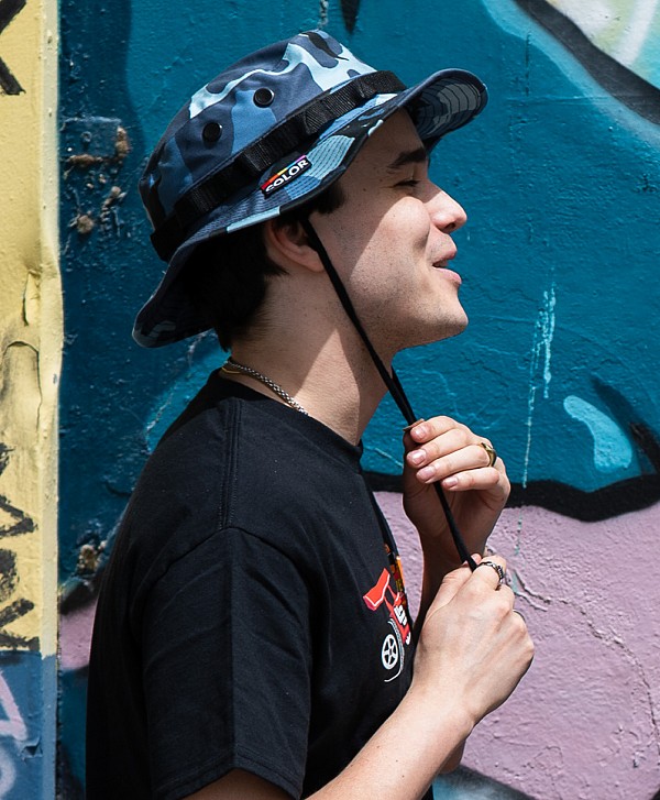 COLOR I-5 LACED BUCKET HAT LIGHT BLUE CAMO