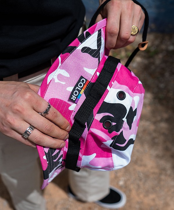 COLOR I-5 LACED BUCKET HAT PINK CAMO