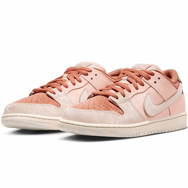 NIKE SB DUNK LOW PRO 'TROCADERO GARDENS' AMBER BROWN/GUAVA ICE-CRIMSON TINT-HEMP