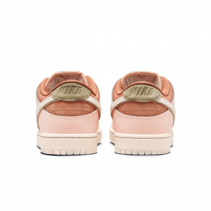 NIKE SB DUNK LOW PRO 'TROCADERO GARDENS' AMBER BROWN/GUAVA