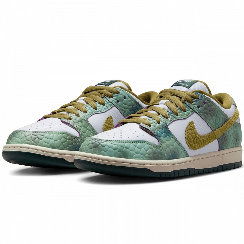 NIKE SB X ALEXIS SABLONE DUNK LOW PRO CHAMELEON OIL GREEN/DESERT MOSS/WHITE