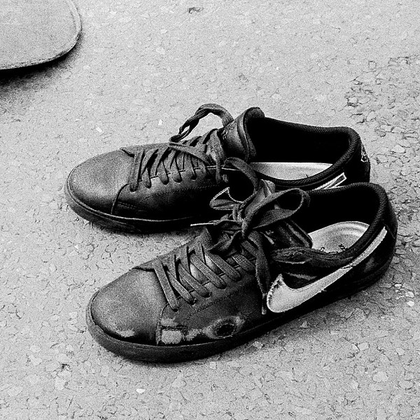 NIKE SB BLAZER LOW X DANCER SKATEBOARDS BLACK/METALLIC SILVER-BLACK