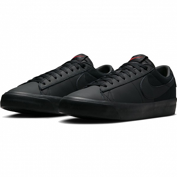 NIKE SB 'ORANGE LABEL' BLAZER LOW PRO GT BLACK/BLACK