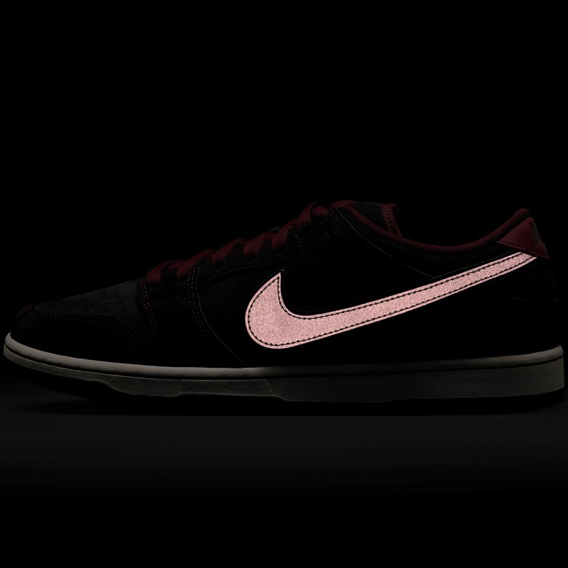 靴 miracleNike SB Dunk Low Pro Nike SB Dunk Low Pro Skate Shoes. Nike.com