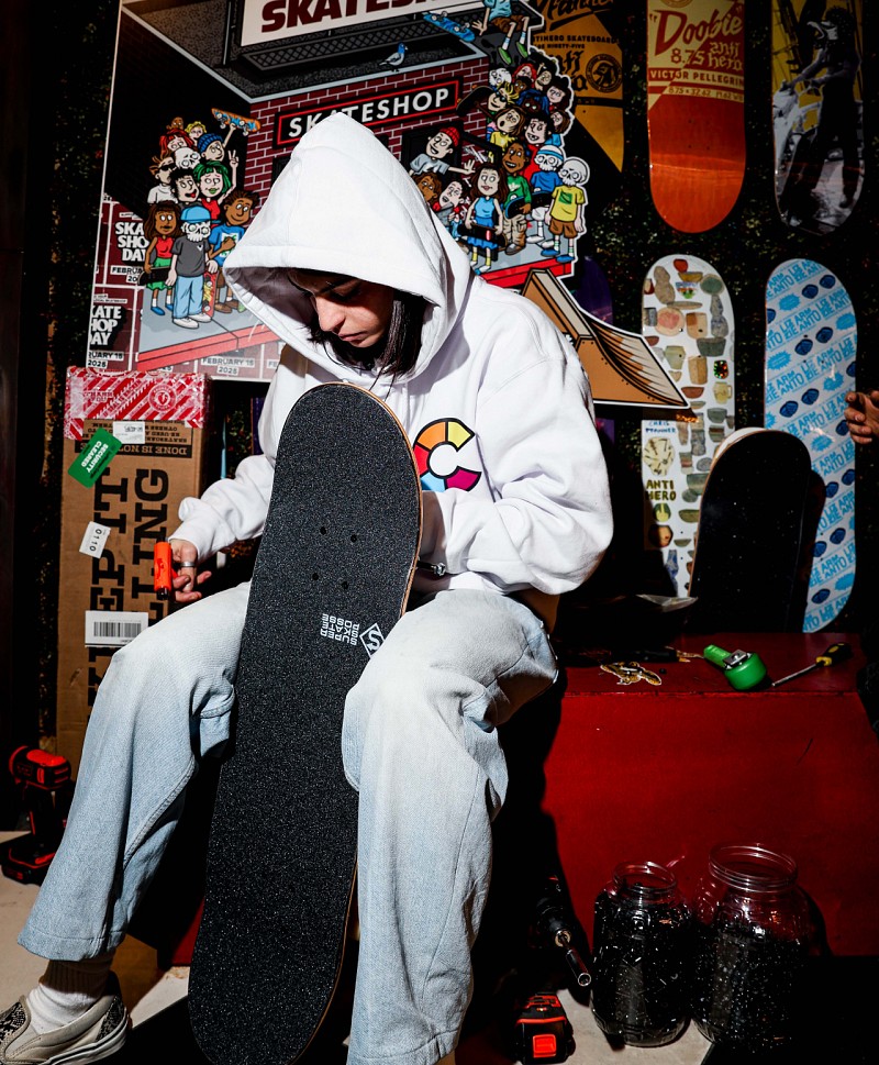 COLOR X SKATESHOP DAY SKELETON PREMIUM HOOD WHITE