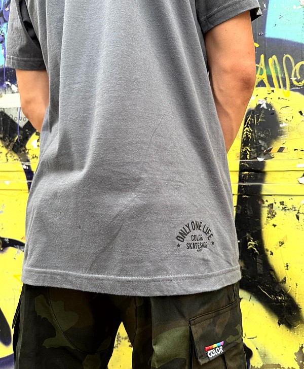 OG COLOR CHEST TEE ASPHALT