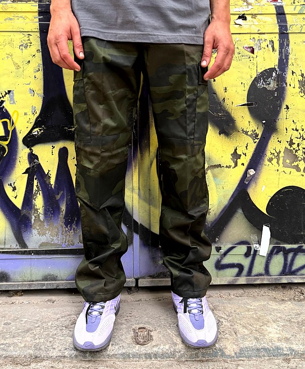 COLOR I-5 CARGO PANTS STEALTH WOODLAND CAMO