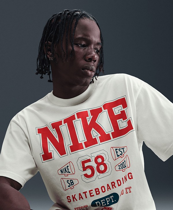 NIKE SB MAX 90 OC ATHLETICS TEE SAIL