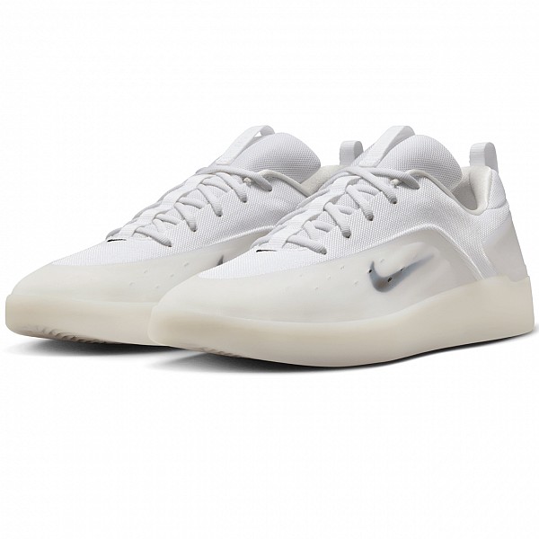 NIKE SB NYJAH 4 WHITE/BLACK