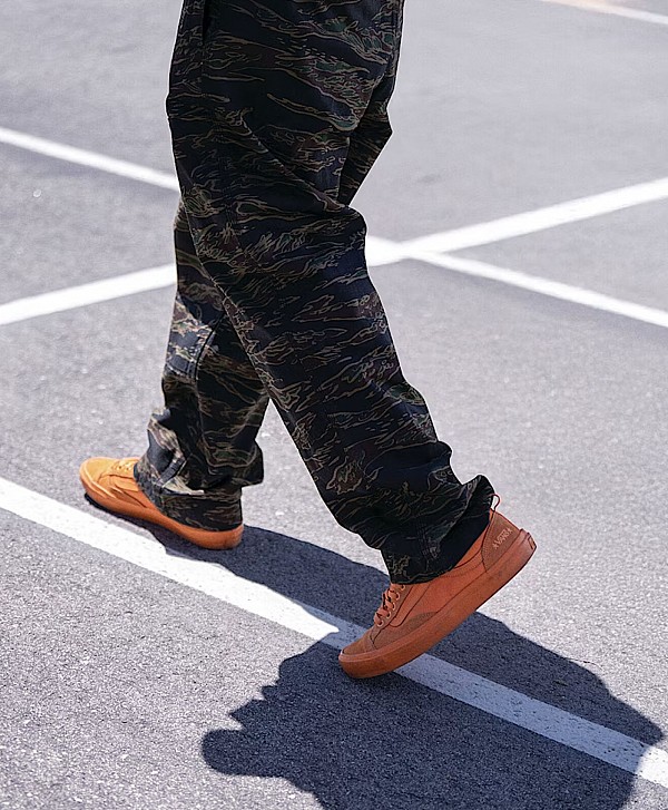 VANS X ATIBA SKATE LOOSE CARGO PANTS BLACK CAMO