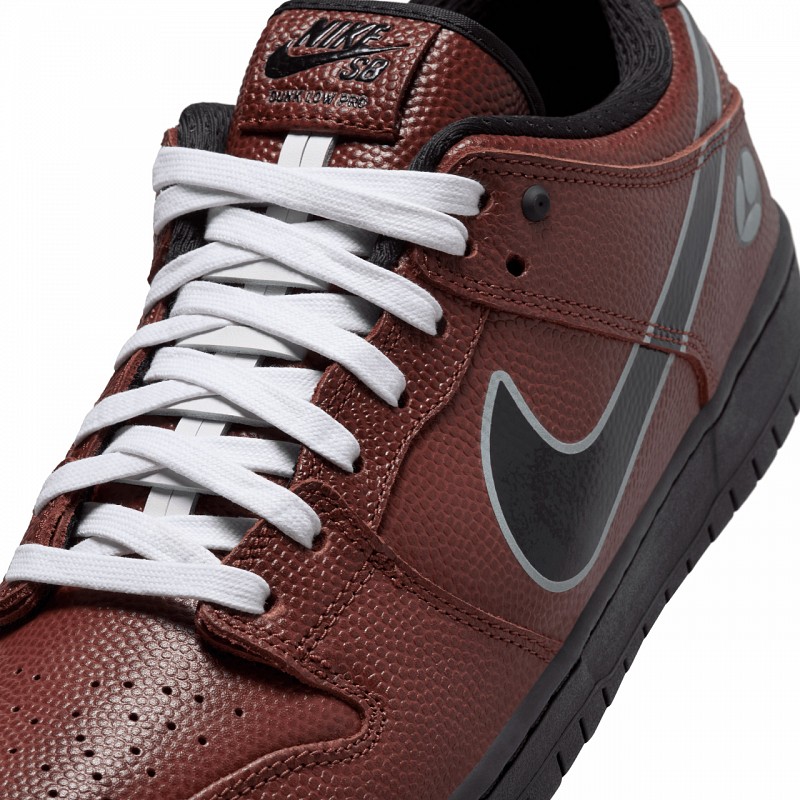NIKE SB X LIMOSINE SKATEBOARDS DUNK LOW PRO DARK PONY/BLACK/SILVER