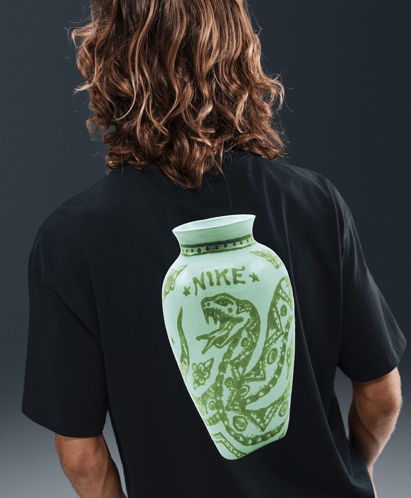 NIKE SB MAX 90 VASE TEE BLACK