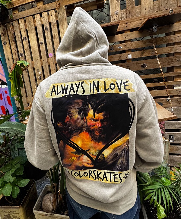 COLOR SATYRS IN LOVE LARGE PREMIUM HOOD CEMENT