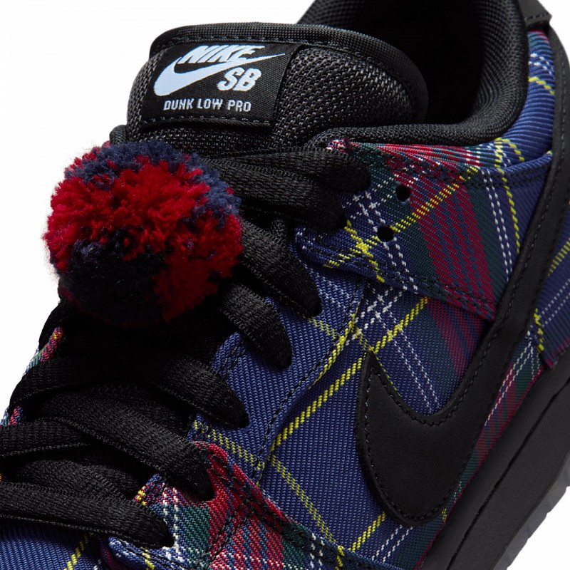 NIKE SB X NARDWUAR DUNK LOW DARK TEAM RED/OLIVE FLAK